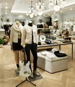 Pricing Strategies in Fashion Buying _In store mannequins